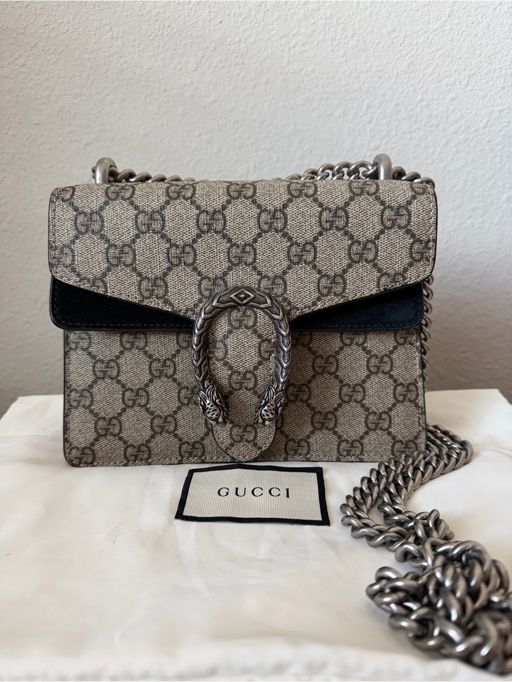 Gucci Dionysus Small GG Print Shoulder Bag in Beige/Black
